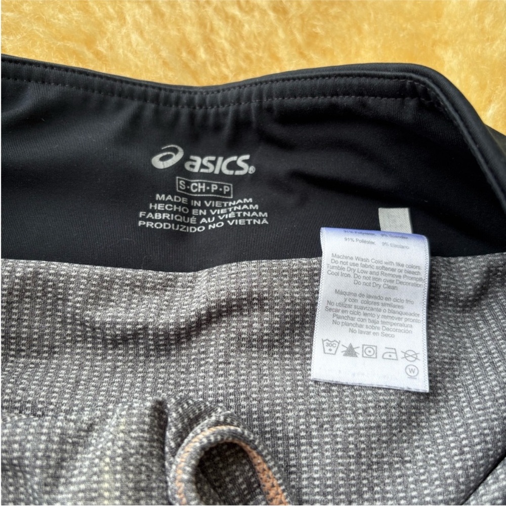 Asics Women's Shorts Bundle - Picture 5 of 6